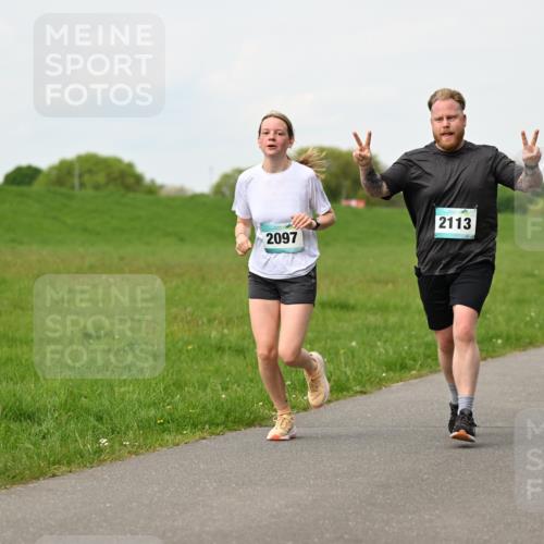 10.05.2026 - 8. Wedeler Halbmarathon Dr. Thomas Lammeyer http://msf.ph/oto/9697545 10.05.2026 11:29:36 Laufen 2113, 2097 meine-sportfotos.de