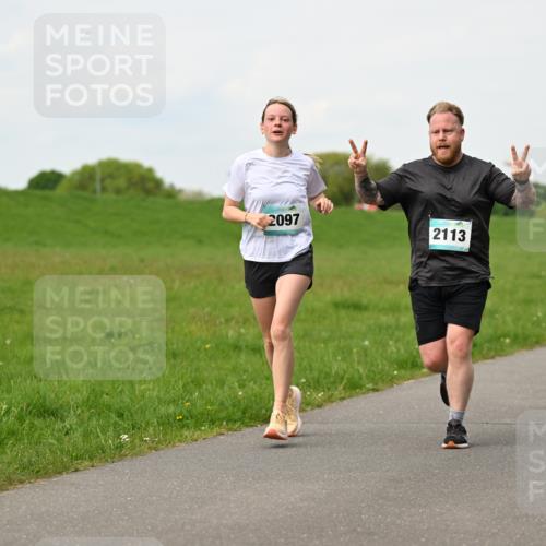 10.05.2026 - 8. Wedeler Halbmarathon Dr. Thomas Lammeyer http://msf.ph/oto/9697546 10.05.2026 11:29:36 Laufen 2097, 2113 meine-sportfotos.de