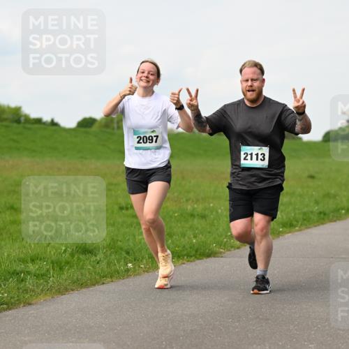 10.05.2026 - 8. Wedeler Halbmarathon Dr. Thomas Lammeyer http://msf.ph/oto/9697551 10.05.2026 11:29:37 Laufen 2097, 2113 meine-sportfotos.de