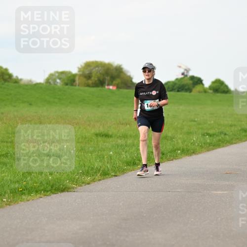 10.05.2026 - 8. Wedeler Halbmarathon Dr. Thomas Lammeyer http://msf.ph/oto/9697617 10.05.2026 11:29:57 Laufen  meine-sportfotos.de