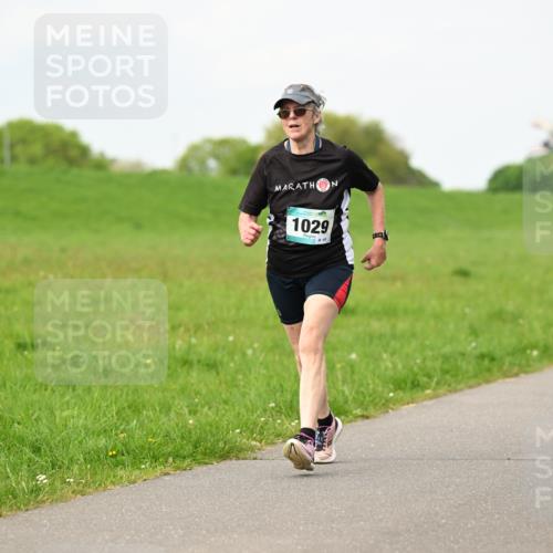 10.05.2026 - 8. Wedeler Halbmarathon Dr. Thomas Lammeyer http://msf.ph/oto/9697625 10.05.2026 11:29:58 Laufen 1029 meine-sportfotos.de