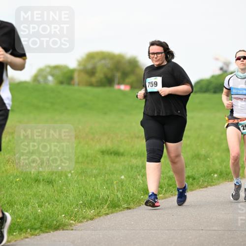 10.05.2026 - 8. Wedeler Halbmarathon Dr. Thomas Lammeyer http://msf.ph/oto/9697656 10.05.2026 11:30:04 Laufen 968, 759, 2017, 845 meine-sportfotos.de