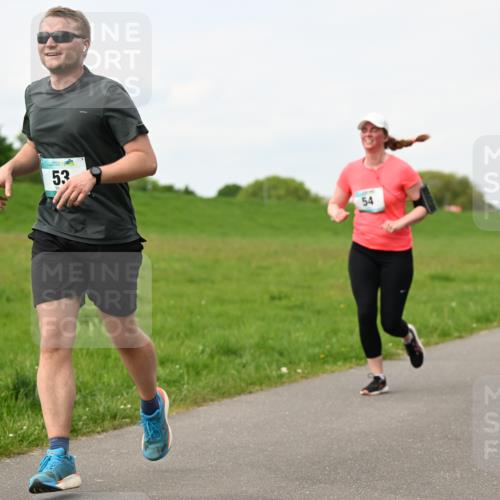 10.05.2026 - 8. Wedeler Halbmarathon Dr. Thomas Lammeyer http://msf.ph/oto/9697876 10.05.2026 11:30:51 Laufen  meine-sportfotos.de