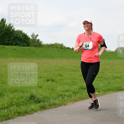 10.05.2026 - 8. Wedeler Halbmarathon Dr. Thomas Lammeyer http://msf.ph/oto/9697881 10.05.2026 11:30:52 Laufen  meine-sportfotos.de