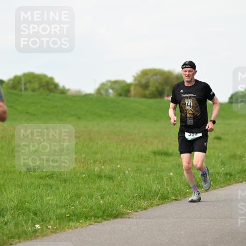 10.05.2026 - 8. Wedeler Halbmarathon Dr. Thomas Lammeyer http://msf.ph/oto/9697911 10.05.2026 11:30:58 Laufen 1051, 355 meine-sportfotos.de