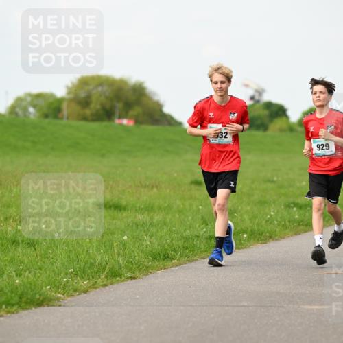 10.05.2026 - 8. Wedeler Halbmarathon Dr. Thomas Lammeyer http://msf.ph/oto/9697960 10.05.2026 11:31:14 Laufen 929 meine-sportfotos.de