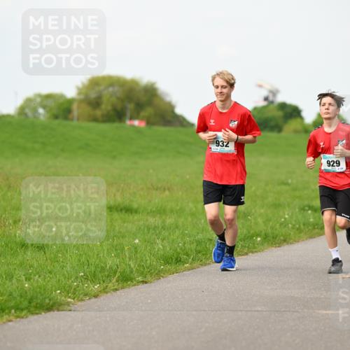 10.05.2026 - 8. Wedeler Halbmarathon Dr. Thomas Lammeyer http://msf.ph/oto/9697962 10.05.2026 11:31:14 Laufen 130, 932, 929, 812 meine-sportfotos.de