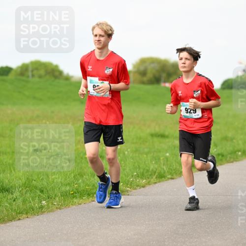 10.05.2026 - 8. Wedeler Halbmarathon Dr. Thomas Lammeyer http://msf.ph/oto/9697972 10.05.2026 11:31:16 Laufen 929 meine-sportfotos.de