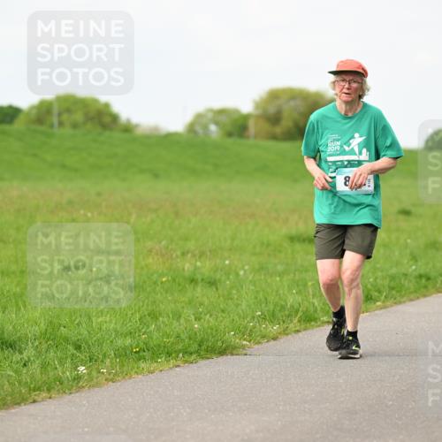 10.05.2026 - 8. Wedeler Halbmarathon Dr. Thomas Lammeyer http://msf.ph/oto/9697984 10.05.2026 11:31:19 Laufen 2019 meine-sportfotos.de