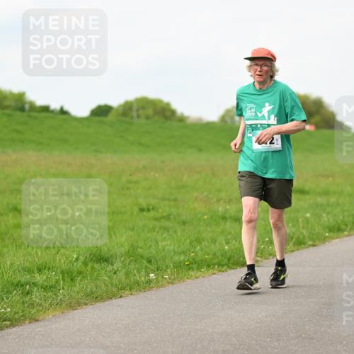 10.05.2026 - 8. Wedeler Halbmarathon Dr. Thomas Lammeyer http://msf.ph/oto/9697990 10.05.2026 11:31:19 Laufen 2019 meine-sportfotos.de