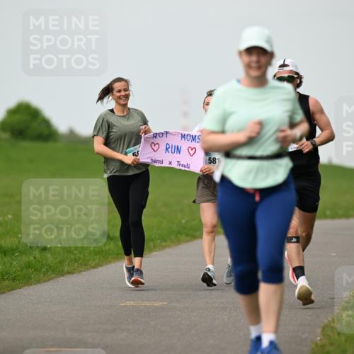 10.05.2026 - 8. Wedeler Halbmarathon Dr. Thomas Lammeyer http://msf.ph/oto/9698041 10.05.2026 11:31:31 Laufen  meine-sportfotos.de