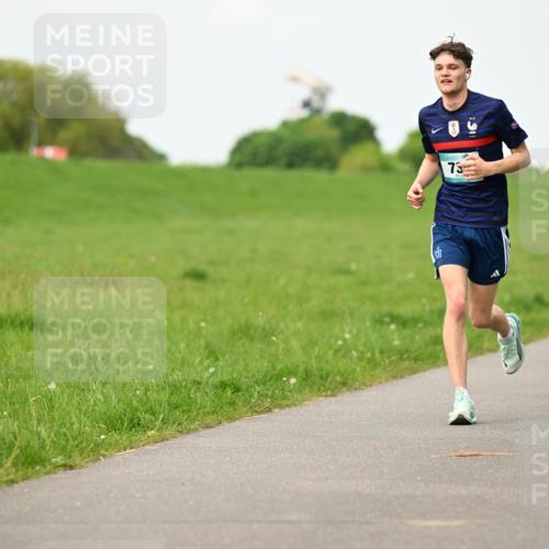 10.05.2026 - 8. Wedeler Halbmarathon Dr. Thomas Lammeyer http://msf.ph/oto/9698121 10.05.2026 11:31:47 Laufen  meine-sportfotos.de