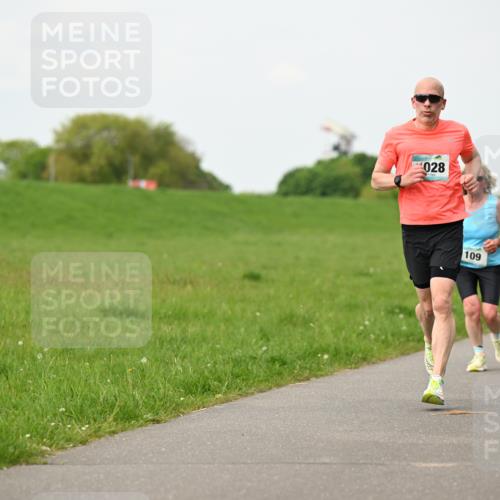 10.05.2026 - 8. Wedeler Halbmarathon Dr. Thomas Lammeyer http://msf.ph/oto/9698147 10.05.2026 11:31:51 Laufen 028, 109 meine-sportfotos.de