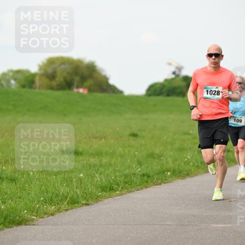 10.05.2026 - 8. Wedeler Halbmarathon Dr. Thomas Lammeyer http://msf.ph/oto/9698148 10.05.2026 11:31:52 Laufen 1028, 109 meine-sportfotos.de