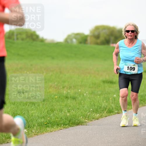 10.05.2026 - 8. Wedeler Halbmarathon Dr. Thomas Lammeyer http://msf.ph/oto/9698162 10.05.2026 11:31:55 Laufen 109 meine-sportfotos.de
