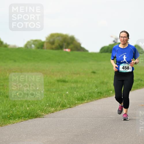 10.05.2026 - 8. Wedeler Halbmarathon Dr. Thomas Lammeyer http://msf.ph/oto/9698217 10.05.2026 11:32:09 Laufen 458 meine-sportfotos.de