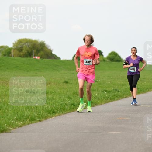 10.05.2026 - 8. Wedeler Halbmarathon Dr. Thomas Lammeyer http://msf.ph/oto/9698229 10.05.2026 11:32:13 Laufen 402, 628, 221, 2035 meine-sportfotos.de