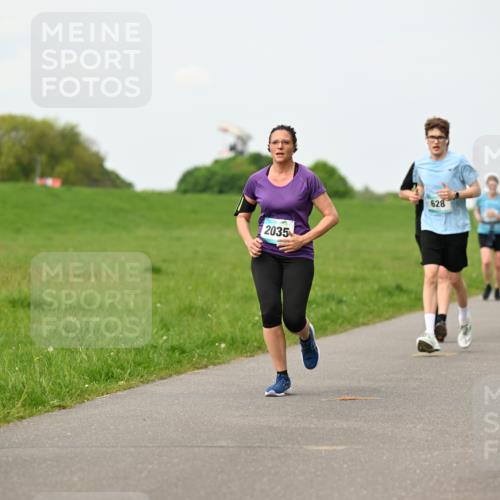 10.05.2026 - 8. Wedeler Halbmarathon Dr. Thomas Lammeyer http://msf.ph/oto/9698238 10.05.2026 11:32:15 Laufen 2035, 628, 585 meine-sportfotos.de