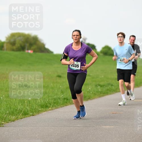 10.05.2026 - 8. Wedeler Halbmarathon Dr. Thomas Lammeyer http://msf.ph/oto/9698243 10.05.2026 11:32:16 Laufen 2035, 622 meine-sportfotos.de