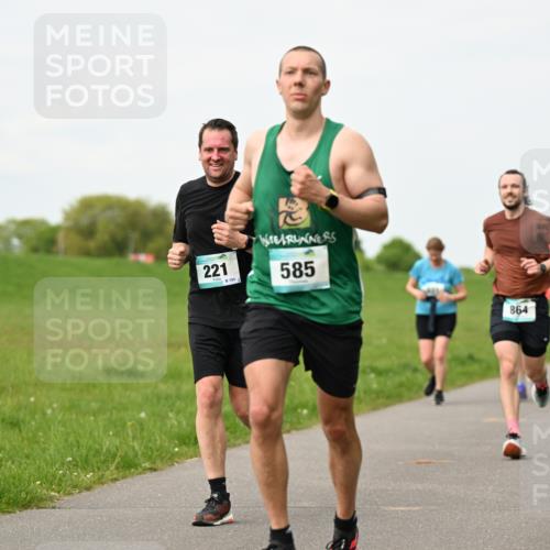 10.05.2026 - 8. Wedeler Halbmarathon Dr. Thomas Lammeyer http://msf.ph/oto/9698271 10.05.2026 11:32:20 Laufen 221, 154, 585, 864 meine-sportfotos.de