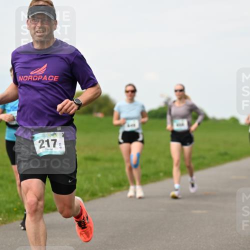 10.05.2026 - 8. Wedeler Halbmarathon Dr. Thomas Lammeyer http://msf.ph/oto/9698303 10.05.2026 11:32:26 Laufen 217 meine-sportfotos.de