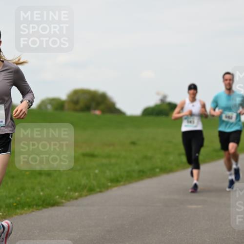 10.05.2026 - 8. Wedeler Halbmarathon Dr. Thomas Lammeyer http://msf.ph/oto/9698324 10.05.2026 11:32:29 Laufen 650, 139 meine-sportfotos.de