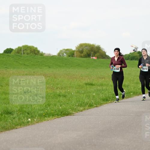 10.05.2026 - 8. Wedeler Halbmarathon Dr. Thomas Lammeyer http://msf.ph/oto/9698354 10.05.2026 11:32:35 Laufen 2158, 2073 meine-sportfotos.de
