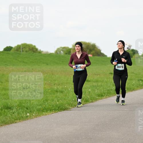 10.05.2026 - 8. Wedeler Halbmarathon Dr. Thomas Lammeyer http://msf.ph/oto/9698363 10.05.2026 11:32:37 Laufen 2073 meine-sportfotos.de