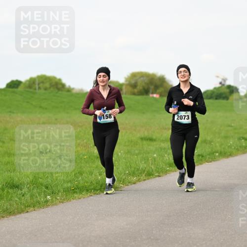 10.05.2026 - 8. Wedeler Halbmarathon Dr. Thomas Lammeyer http://msf.ph/oto/9698368 10.05.2026 11:32:38 Laufen 2073 meine-sportfotos.de