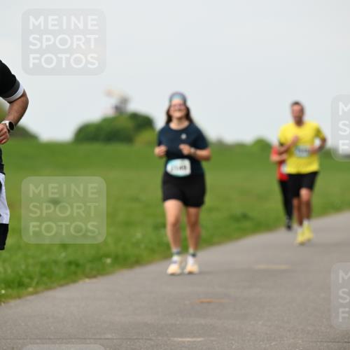 10.05.2026 - 8. Wedeler Halbmarathon Dr. Thomas Lammeyer http://msf.ph/oto/9698385 10.05.2026 11:32:45 Laufen  meine-sportfotos.de