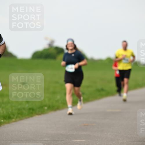 10.05.2026 - 8. Wedeler Halbmarathon Dr. Thomas Lammeyer http://msf.ph/oto/9698386 10.05.2026 11:32:45 Laufen  meine-sportfotos.de