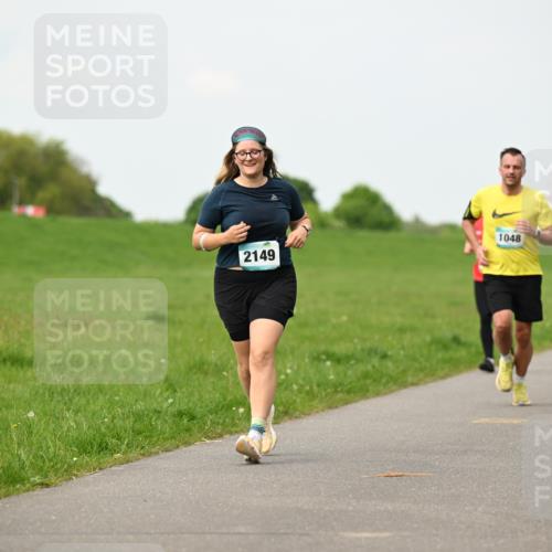 10.05.2026 - 8. Wedeler Halbmarathon Dr. Thomas Lammeyer http://msf.ph/oto/9698391 10.05.2026 11:32:46 Laufen 2149, 1048 meine-sportfotos.de