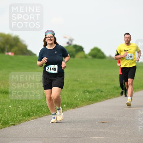 10.05.2026 - 8. Wedeler Halbmarathon Dr. Thomas Lammeyer http://msf.ph/oto/9698395 10.05.2026 11:32:47 Laufen 2149, 1048 meine-sportfotos.de
