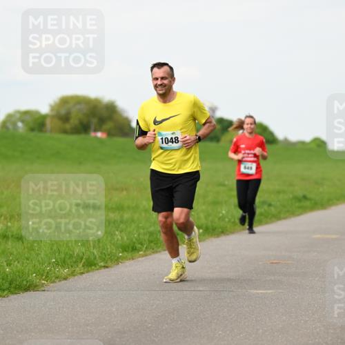 10.05.2026 - 8. Wedeler Halbmarathon Dr. Thomas Lammeyer http://msf.ph/oto/9698408 10.05.2026 11:32:50 Laufen 1048, 845 meine-sportfotos.de