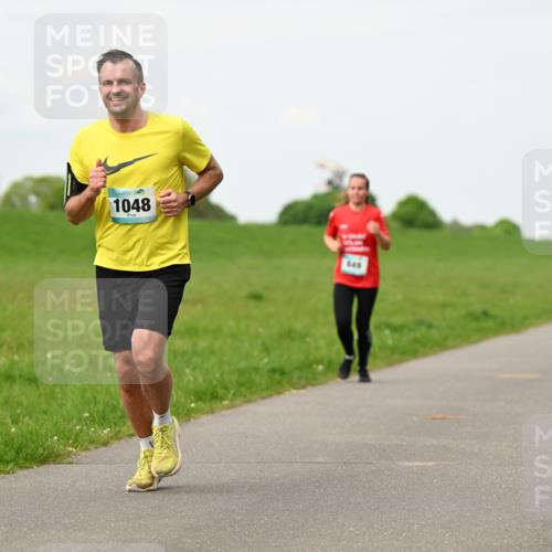10.05.2026 - 8. Wedeler Halbmarathon Dr. Thomas Lammeyer http://msf.ph/oto/9698414 10.05.2026 11:32:50 Laufen 1048, 445 meine-sportfotos.de