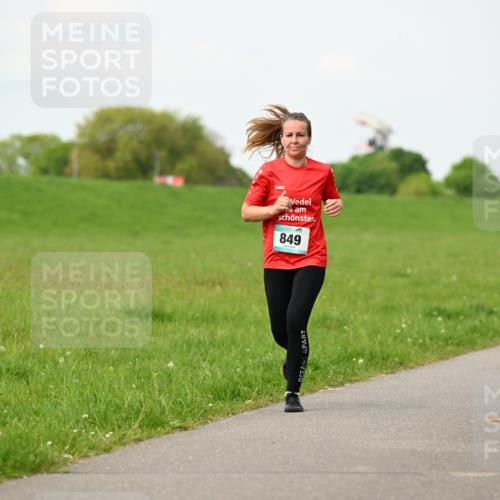 10.05.2026 - 8. Wedeler Halbmarathon Dr. Thomas Lammeyer http://msf.ph/oto/9698416 10.05.2026 11:32:52 Laufen 849 meine-sportfotos.de