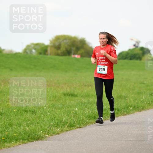 10.05.2026 - 8. Wedeler Halbmarathon Dr. Thomas Lammeyer http://msf.ph/oto/9698418 10.05.2026 11:32:52 Laufen 849 meine-sportfotos.de
