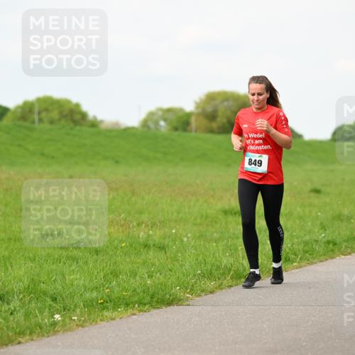 10.05.2026 - 8. Wedeler Halbmarathon Dr. Thomas Lammeyer http://msf.ph/oto/9698423 10.05.2026 11:32:53 Laufen 849 meine-sportfotos.de