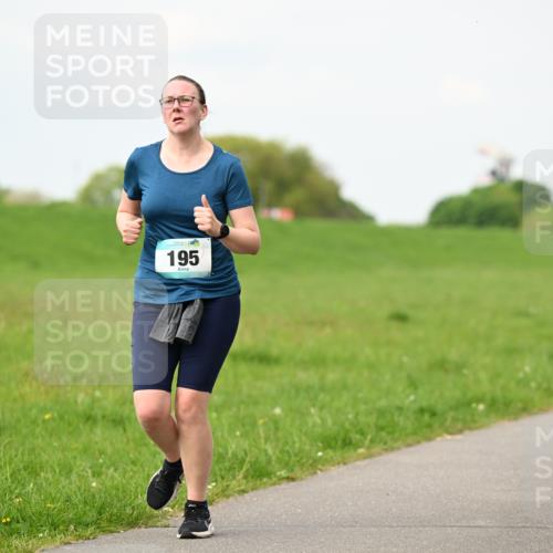10.05.2026 - 8. Wedeler Halbmarathon Dr. Thomas Lammeyer http://msf.ph/oto/9698454 10.05.2026 11:33:07 Laufen 195 meine-sportfotos.de