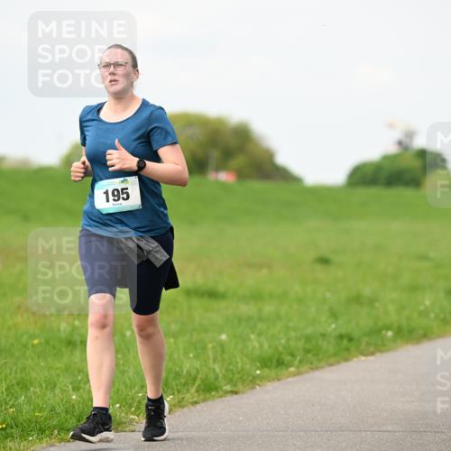 10.05.2026 - 8. Wedeler Halbmarathon Dr. Thomas Lammeyer http://msf.ph/oto/9698456 10.05.2026 11:33:07 Laufen 195 meine-sportfotos.de