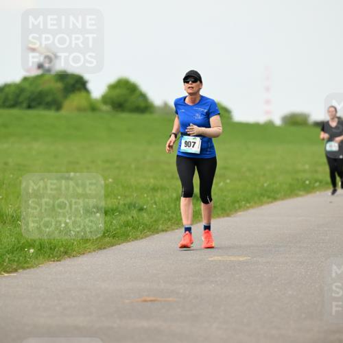 10.05.2026 - 8. Wedeler Halbmarathon Dr. Thomas Lammeyer http://msf.ph/oto/9698461 10.05.2026 11:33:09 Laufen 907 meine-sportfotos.de