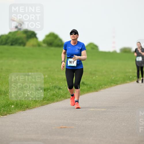 10.05.2026 - 8. Wedeler Halbmarathon Dr. Thomas Lammeyer http://msf.ph/oto/9698464 10.05.2026 11:33:10 Laufen 907 meine-sportfotos.de