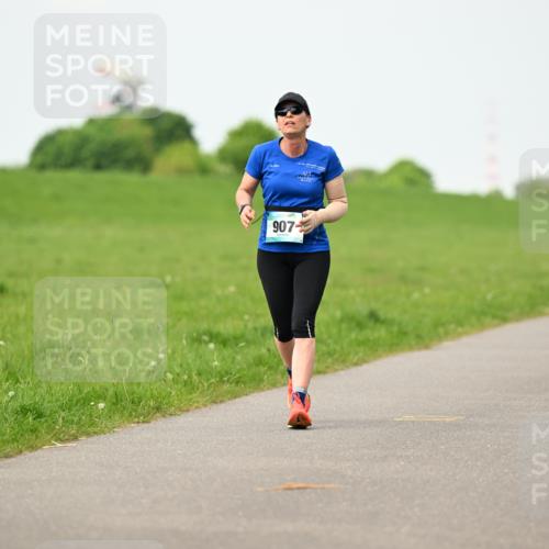 10.05.2026 - 8. Wedeler Halbmarathon Dr. Thomas Lammeyer http://msf.ph/oto/9698469 10.05.2026 11:33:10 Laufen 907 meine-sportfotos.de