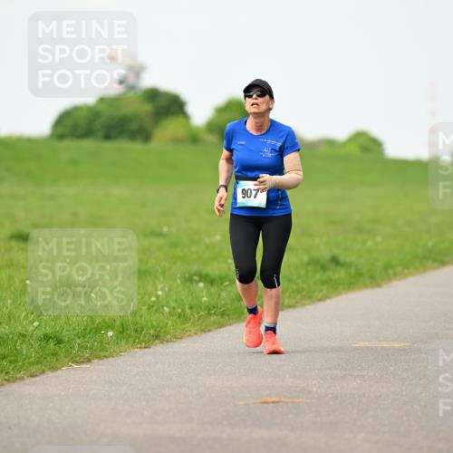 10.05.2026 - 8. Wedeler Halbmarathon Dr. Thomas Lammeyer http://msf.ph/oto/9698470 10.05.2026 11:33:10 Laufen 907 meine-sportfotos.de