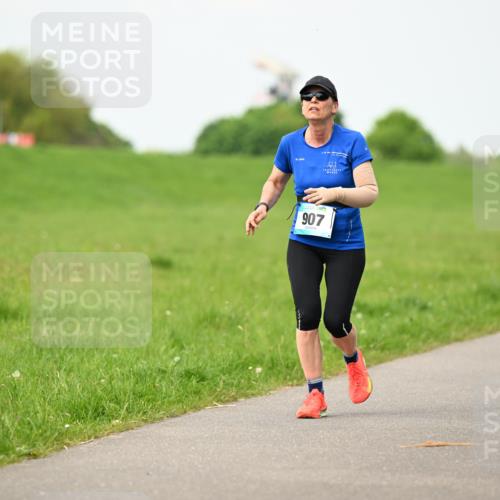 10.05.2026 - 8. Wedeler Halbmarathon Dr. Thomas Lammeyer http://msf.ph/oto/9698477 10.05.2026 11:33:11 Laufen 907 meine-sportfotos.de