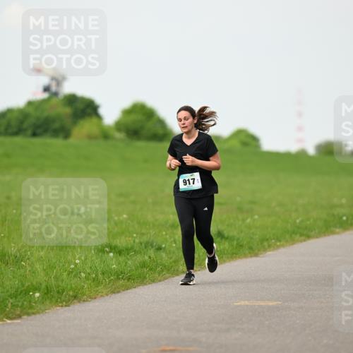 10.05.2026 - 8. Wedeler Halbmarathon Dr. Thomas Lammeyer http://msf.ph/oto/9698492 10.05.2026 11:33:17 Laufen 917 meine-sportfotos.de