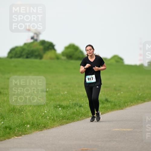 10.05.2026 - 8. Wedeler Halbmarathon Dr. Thomas Lammeyer http://msf.ph/oto/9698493 10.05.2026 11:33:17 Laufen 917 meine-sportfotos.de