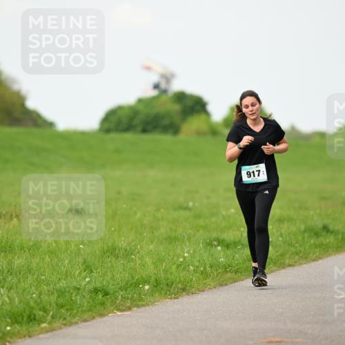 10.05.2026 - 8. Wedeler Halbmarathon Dr. Thomas Lammeyer http://msf.ph/oto/9698499 10.05.2026 11:33:18 Laufen 917 meine-sportfotos.de