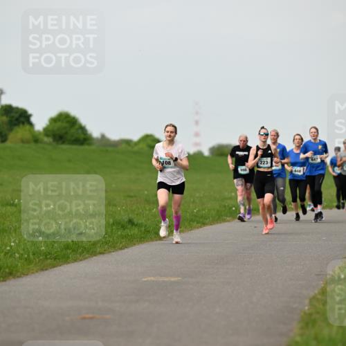 10.05.2026 - 8. Wedeler Halbmarathon Dr. Thomas Lammeyer http://msf.ph/oto/9698509 10.05.2026 11:33:24 Laufen 108, 998, 223, 648, 453 meine-sportfotos.de