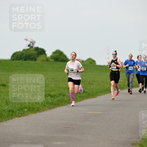 10.05.2026 - 8. Wedeler Halbmarathon Dr. Thomas Lammeyer http://msf.ph/oto/9698519 10.05.2026 11:33:26 Laufen 108, 223, 646, 647, 453 meine-sportfotos.de